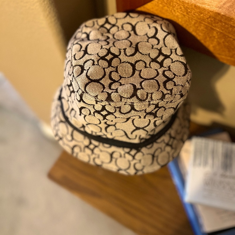 💕🌼 NWOT Disney Bucket Hat Mickey ears - Picture 3 of 5